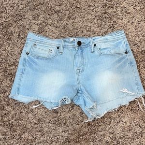 H81 Light Wash Shorts